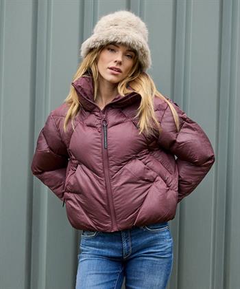 Sarah Jas - Bomber Jack Rood